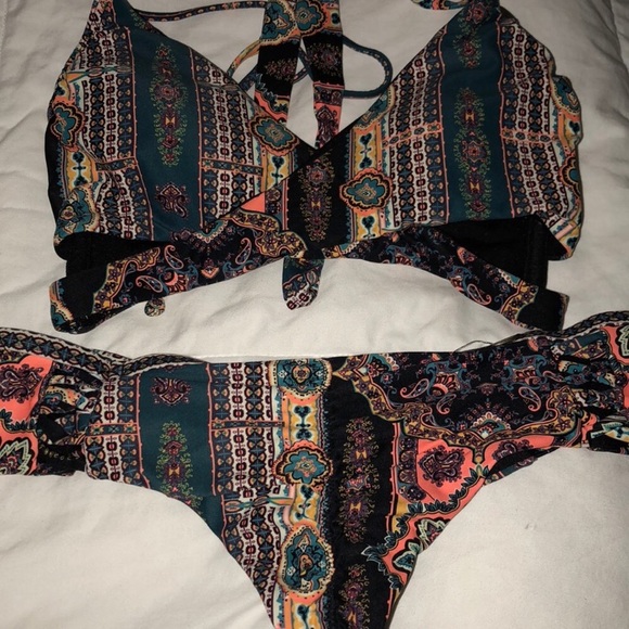 O’Neill Bikini Set - Picture 3 of 3